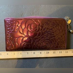 Far Nine purple wallet
